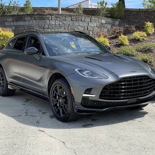 2023 Aston Martin DBX707 wallpaper