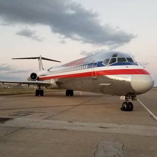 McDonnell Douglas MD-80 wallpaper