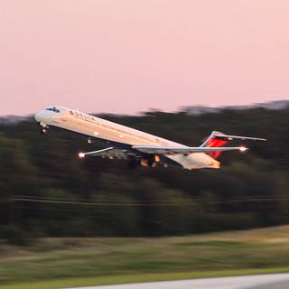 McDonnell Douglas MD-80 wallpaper