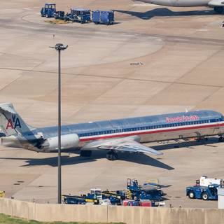 McDonnell Douglas MD-80 wallpaper