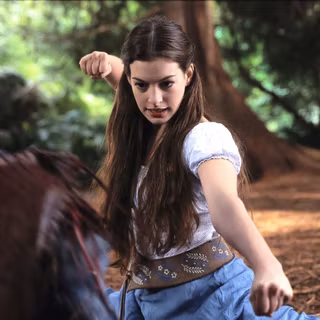 Ella Enchanted wallpaper