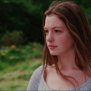 Ella Enchanted wallpaper