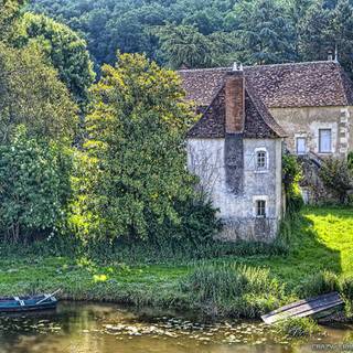 French country wallpaper