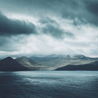 Rainy mountains wallpaper