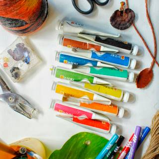 Handicrafts wallpaper