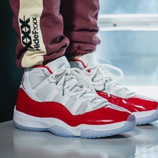 Cherry 11's wallpaper