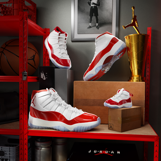 Cherry 11's wallpaper