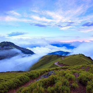 Mountaintop wallpaper