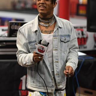 Old singer wallpaper