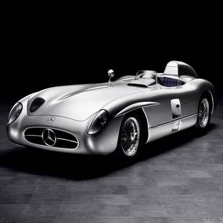 Mercedes 300 wallpaper