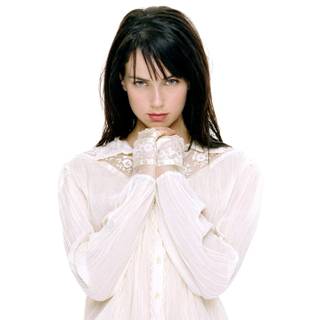 Mia Kirshner wallpaper