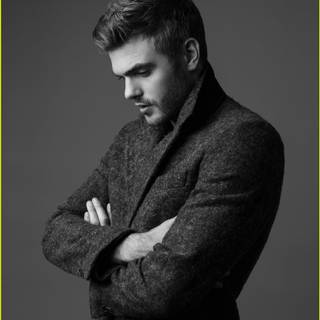 Alex Roe wallpaper
