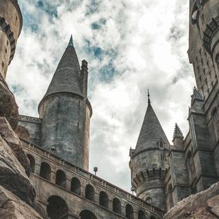 Hogwarts iPhone 4k wallpaper