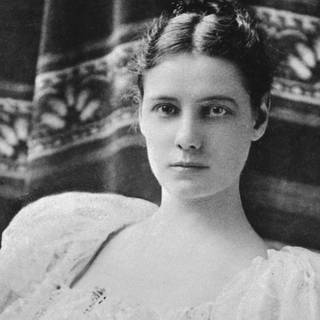 Nellie Bly wallpaper