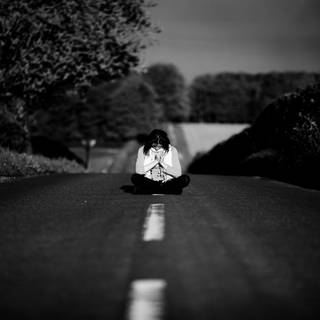 Heartbroken girl wallpaper