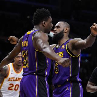 LA Lakers 2023 desktop wallpaper