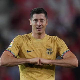 Robert Lewandowski 2023 wallpaper