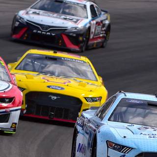 Racing iPhone wallpaper