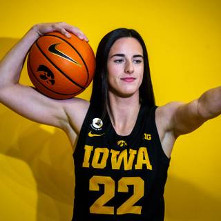 Caitlin Clark wallpaper