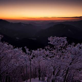 Mountainside wallpaper