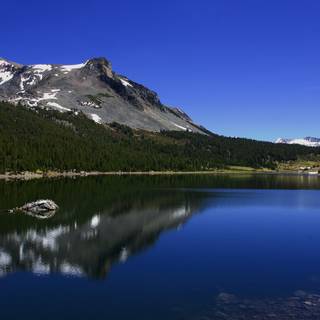 Mountainside wallpaper