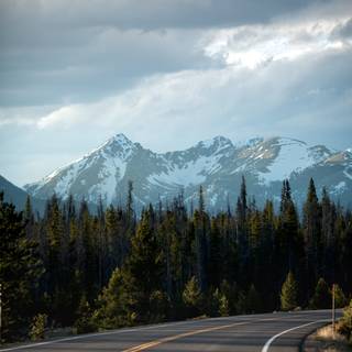 Mountainside wallpaper