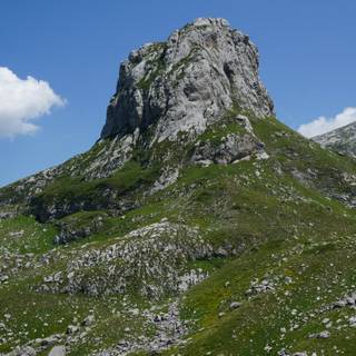 Mountainside wallpaper