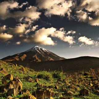 Mountainside wallpaper