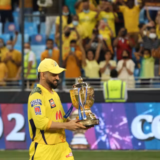 Ms Dhoni trophy wallpaper