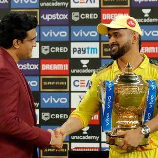 Ms Dhoni trophy wallpaper