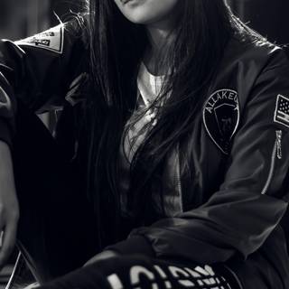 Dark girl 4k Android wallpaper