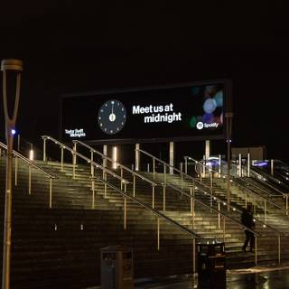 Taylor Swift Midnight desktop wallpaper