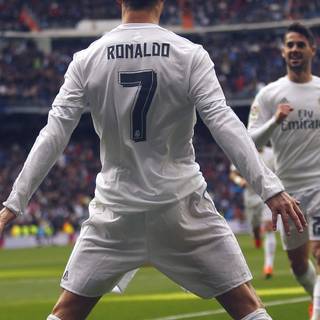 Aesthetic desktop football wallpaper