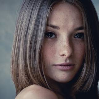 Straight face wallpaper