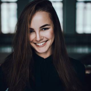 Straight face wallpaper