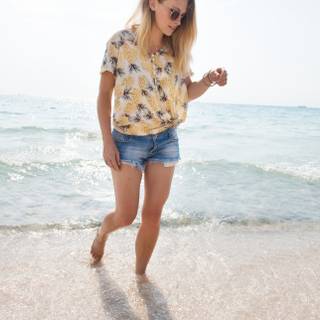 Summer portrait 4k wallpaper