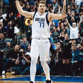 Luka Doncic 2023 iPhone wallpaper