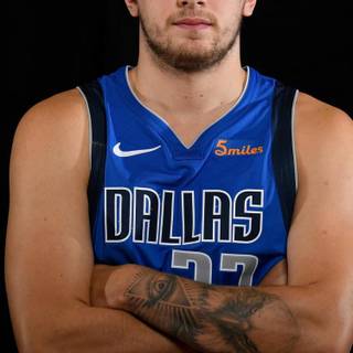 Luka Doncic 2023 iPhone wallpaper