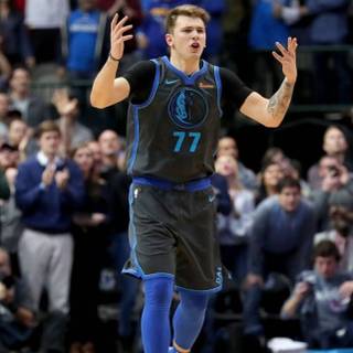 Luka Doncic 2023 iPhone wallpaper