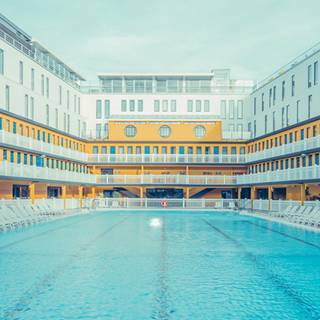 Swimming summer wallpaper