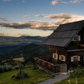 Cabin summer wallpaper