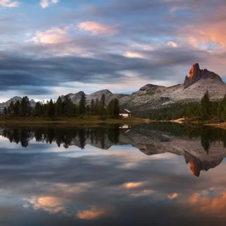 Cabin summer wallpaper