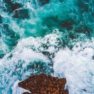 Preppy summer ocean waves wallpaper