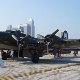 Memphis Belle wallpaper