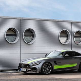 Mercedes-AMG GT R Pro wallpaper