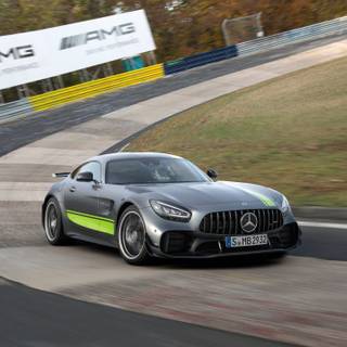 Mercedes-AMG GT R Pro wallpaper