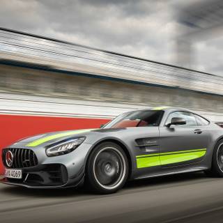 Mercedes-AMG GT R Pro wallpaper