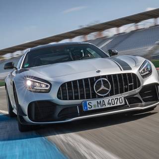 Mercedes-AMG GT R Pro wallpaper