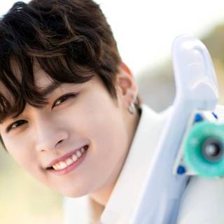 Lee Know PC wallpaper