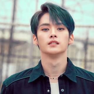 Lee Know PC wallpaper